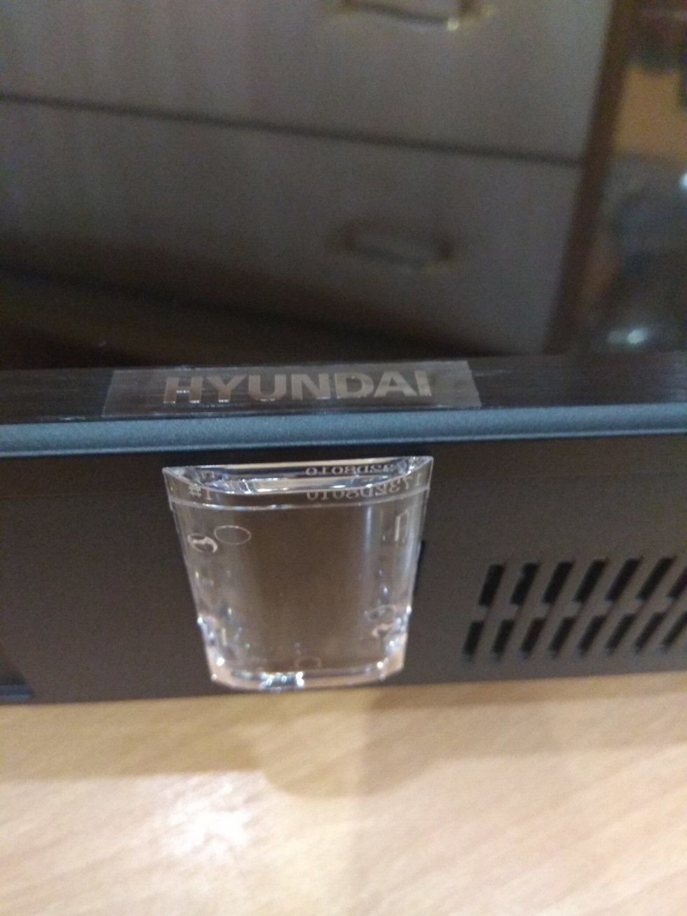 Hyundai h led32et3000