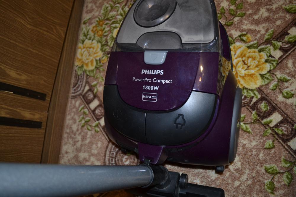 Philips Power Pro Compact 1800w. Philips POWERPRO Compact 1800w. Пылесос Philips POWERPRO Compact 1800w. Пылесос Philips POWERPRO Compact 1900w.