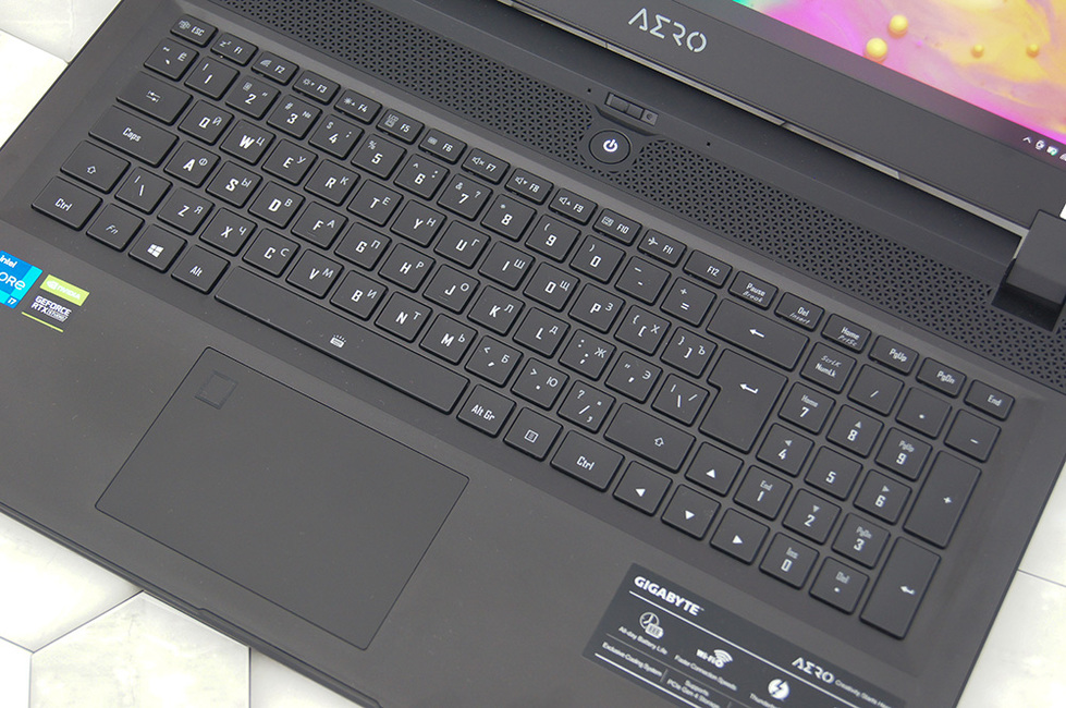 Ноутбук gigabyte подсветка клавиатуры. Gigabyte Aero 17 xe подсветка клавиатуры. Ноутбук гигабайт Арио 17 HDR XD. Gigabyte Aero 17 подсветка. Клавиатуры ноутбука гигабайт г5.