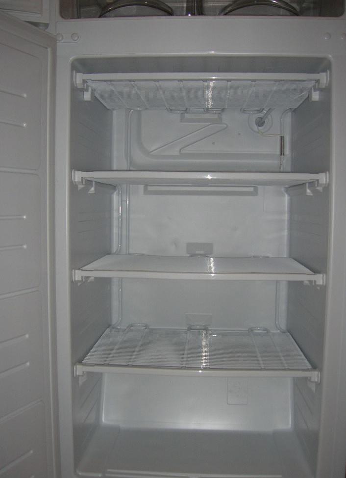 Купить атлант в днс. Холодильник Атлант двухкамерный хм 4261 141. Холодильник Атлант двухкамерный морозилка 63. Холодильник двухкомпрессорный Атлант 2000 г. Атлант МХМ 1705.