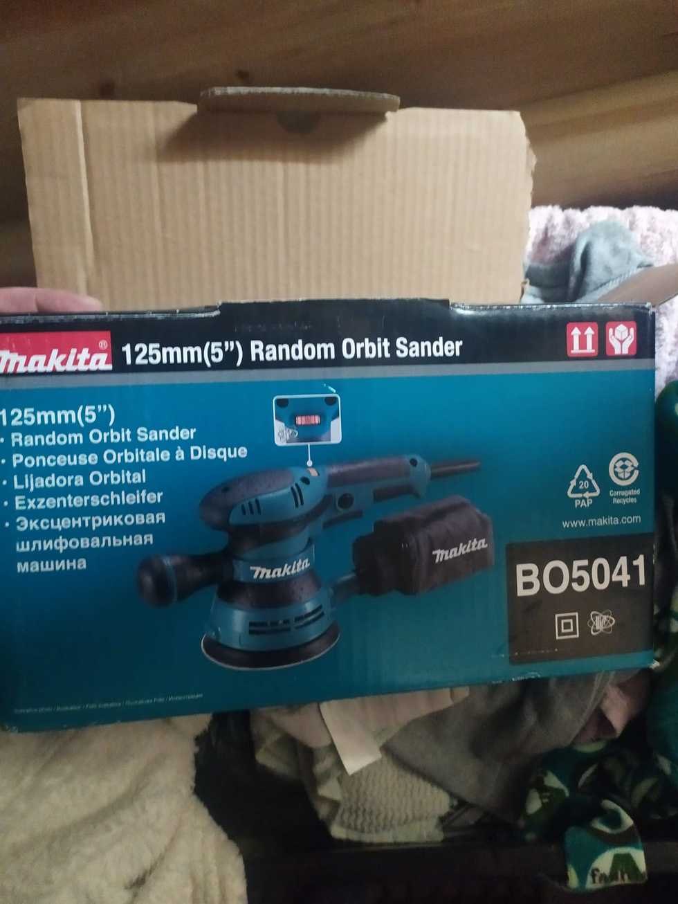 Обзор товара эксцентриковая шлифмашина Makita BO5041 (1176224) в  интернет-магазине СИТИЛИНК