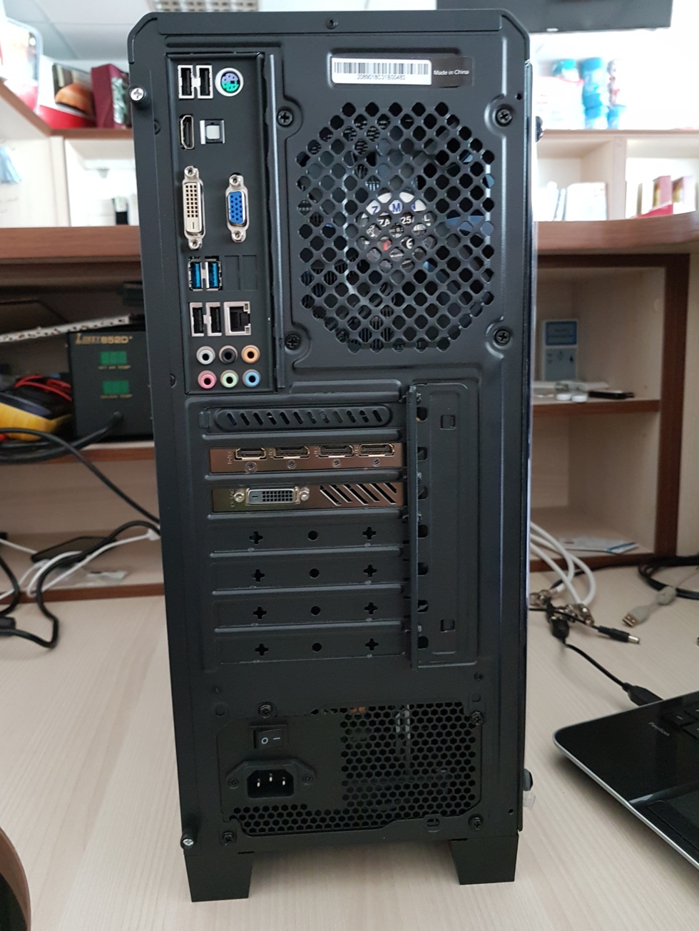 Zalman S2 Боковое Стекло Купить