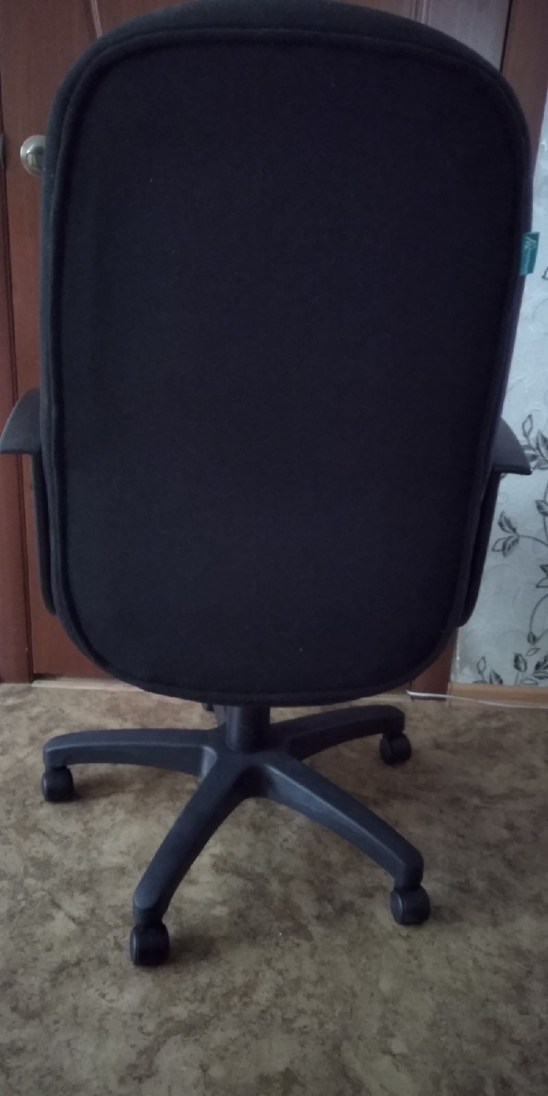Кресло для руководителя бюрократ т 898 черный