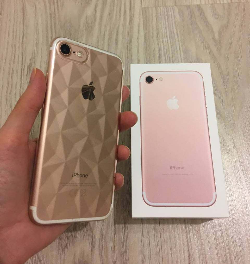 Обзор товара смартфон Apple iPhone 7 32Gb, MN912RU/A, розовое золото  (393680) в интернет-магазине СИТИЛИНК